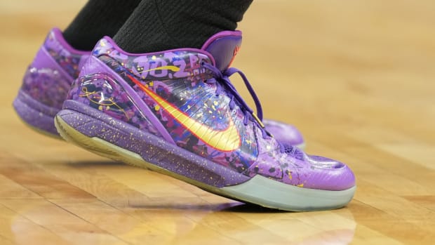 Sacramento Kings forward Trey Lyles wears the Nike Kobe 4 'Prelude' shoes during the 2021-22 NBA season.